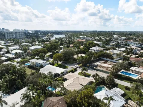 2642 Ne 26th Terrace Lighthouse Point FL 33064