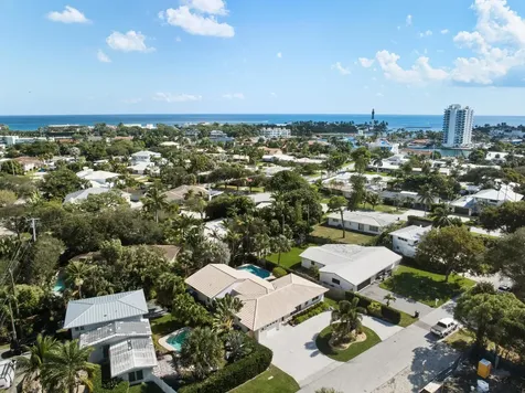 2642 Ne 26th Terrace Lighthouse Point FL 33064