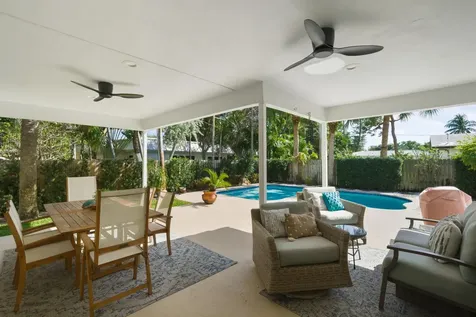 2642 Ne 26th Terrace Lighthouse Point FL 33064