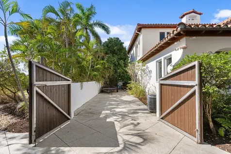 901 Nw 4th Court Boca Raton FL 33432