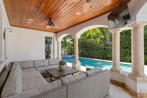 901 Nw 4th Court Boca Raton FL 33432