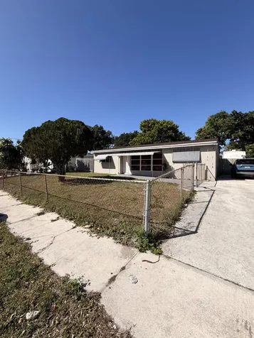 431 Pensacola Drive Lake Worth FL 33462