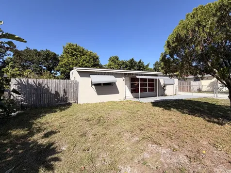 431 Pensacola Drive Lake Worth FL 33462