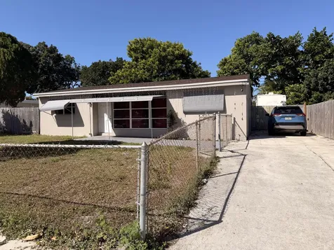 431 Pensacola Drive Lake Worth FL 33462