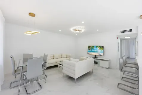 618 Normandy M Delray Beach FL 33484