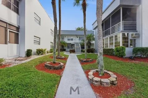 618 Normandy M Delray Beach FL 33484