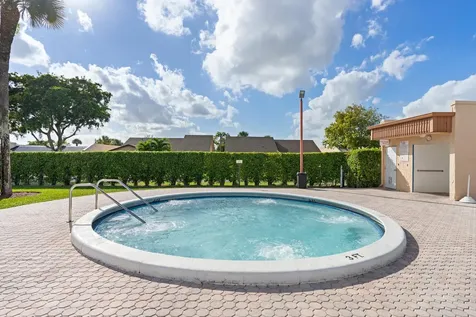 256 Lake Meryl Drive West Palm Beach FL 33411
