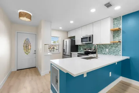 256 Lake Meryl Drive West Palm Beach FL 33411