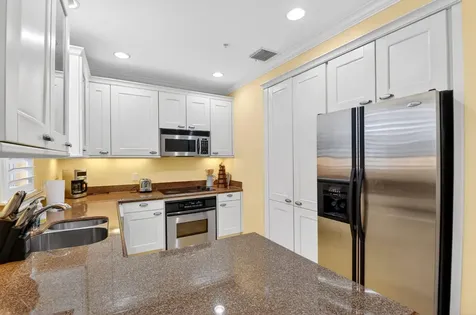 369 W Mallory Circle Delray Beach FL 33483