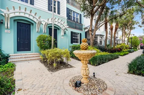 369 W Mallory Circle Delray Beach FL 33483
