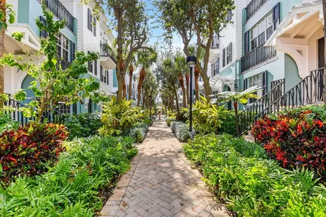 369 W Mallory Circle Delray Beach FL 33483