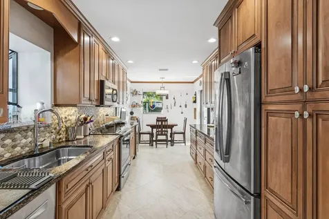 71 Windsor Circle Boynton Beach FL 33436