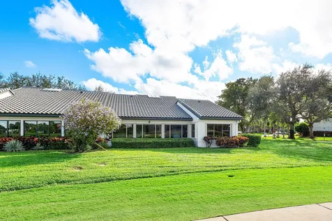 71 Windsor Circle Boynton Beach FL 33436