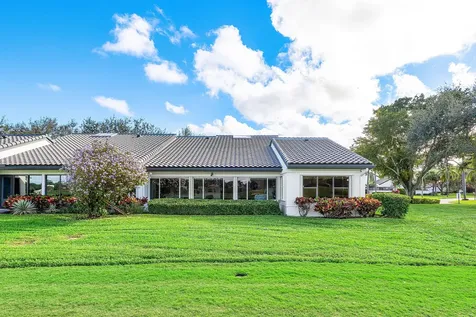 71 Windsor Circle Boynton Beach FL 33436