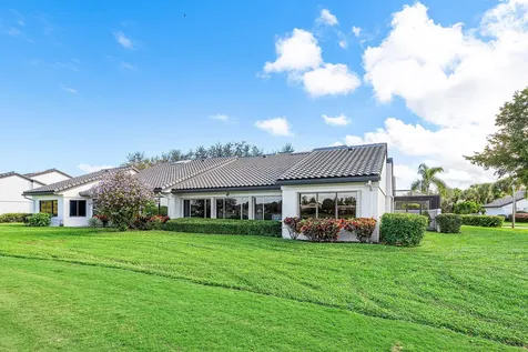 71 Windsor Circle Boynton Beach FL 33436