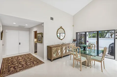 71 Windsor Circle Boynton Beach FL 33436