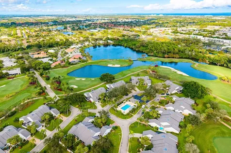 71 Windsor Circle Boynton Beach FL 33436