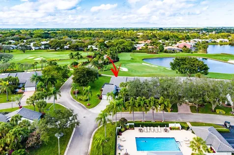 71 Windsor Circle Boynton Beach FL 33436