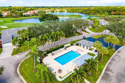 71 Windsor Circle Boynton Beach FL 33436