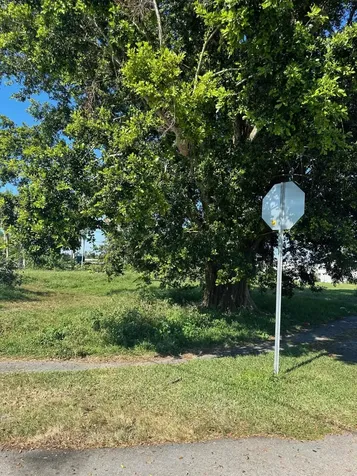 501 W Baines Terrace Pahokee FL 33476