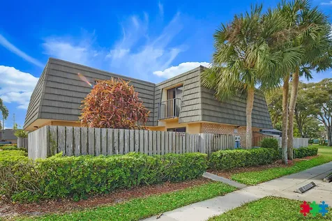 1704 17th Way West Palm Beach FL 33407