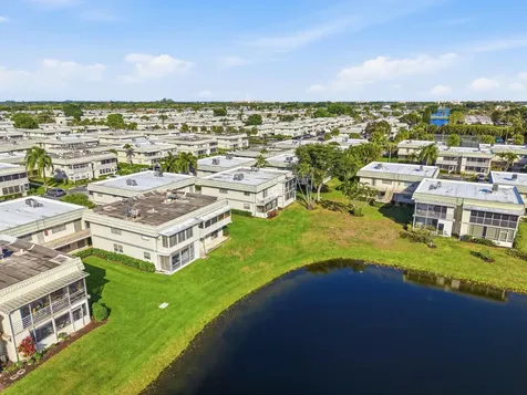 710 Monaco O Delray Beach FL 33446