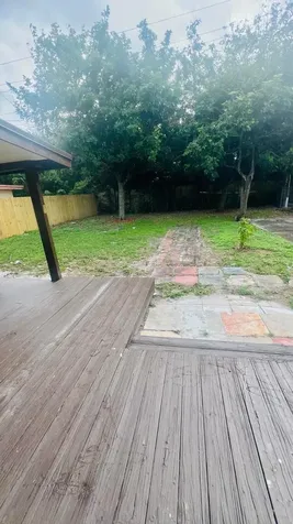 2360 Nw 2nd Street Pompano Beach FL 33069