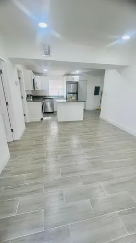 2360 Nw 2nd Street Pompano Beach FL 33069