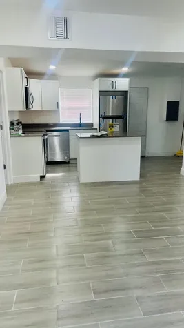 2360 Nw 2nd Street Pompano Beach FL 33069