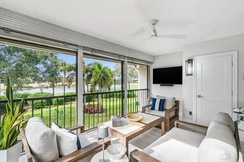49 Eastgate Drive Boynton Beach FL 33436
