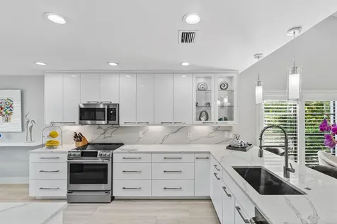 49 Eastgate Drive Boynton Beach FL 33436