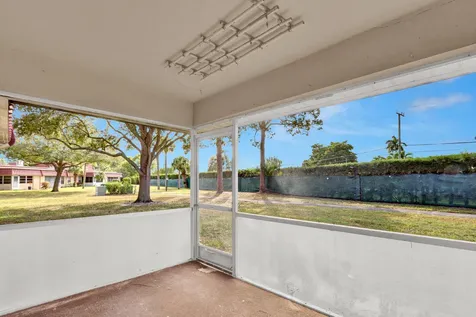 835 Salem Lane Lake Worth FL 33467