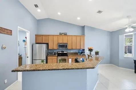 5859 Nw Cullom Circle Port Saint Lucie FL 34986