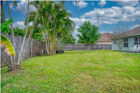 2256 Sw Franklin Street Port Saint Lucie FL 34953