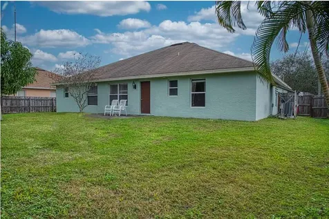 2256 Sw Franklin Street Port Saint Lucie FL 34953