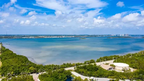 4200 N Ocean Drive Singer Island FL 33404