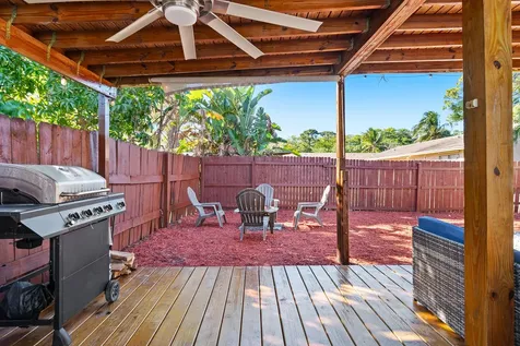 3642 Kitely Avenue Boynton Beach FL 33436