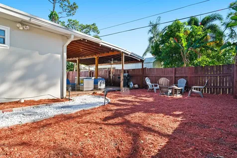 3642 Kitely Avenue Boynton Beach FL 33436