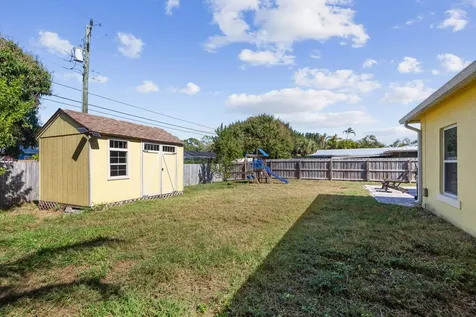 3037 Se Iris Street Stuart FL 34997