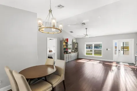 3037 Se Iris Street Stuart FL 34997