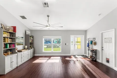 3037 Se Iris Street Stuart FL 34997