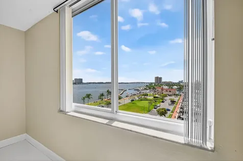 301 Lake Shore Drive Lake Park FL 33403