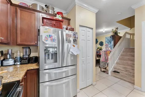 5438 Nw 27th Street Margate FL 33063
