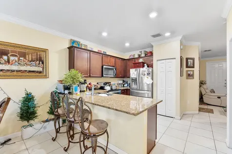 5438 Nw 27th Street Margate FL 33063