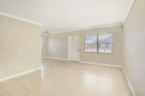 294 Mansfield G Boca Raton FL 33434