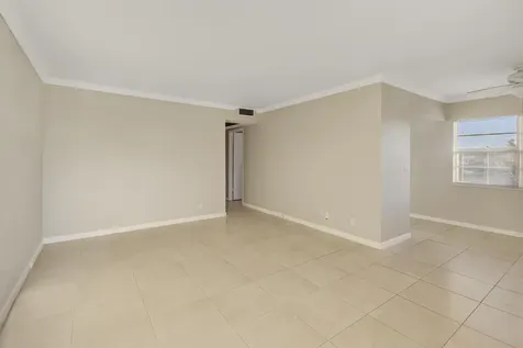 294 Mansfield G Boca Raton FL 33434