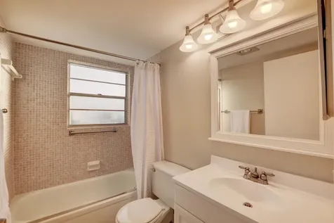 294 Mansfield G Boca Raton FL 33434