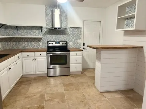 421 N Ocean Breeze Lake Worth Beach FL 33460