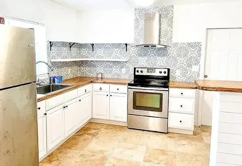 421 N Ocean Breeze Lake Worth Beach FL 33460