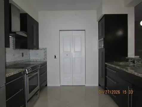350 Crestwood Circle Royal Palm Beach FL 33411